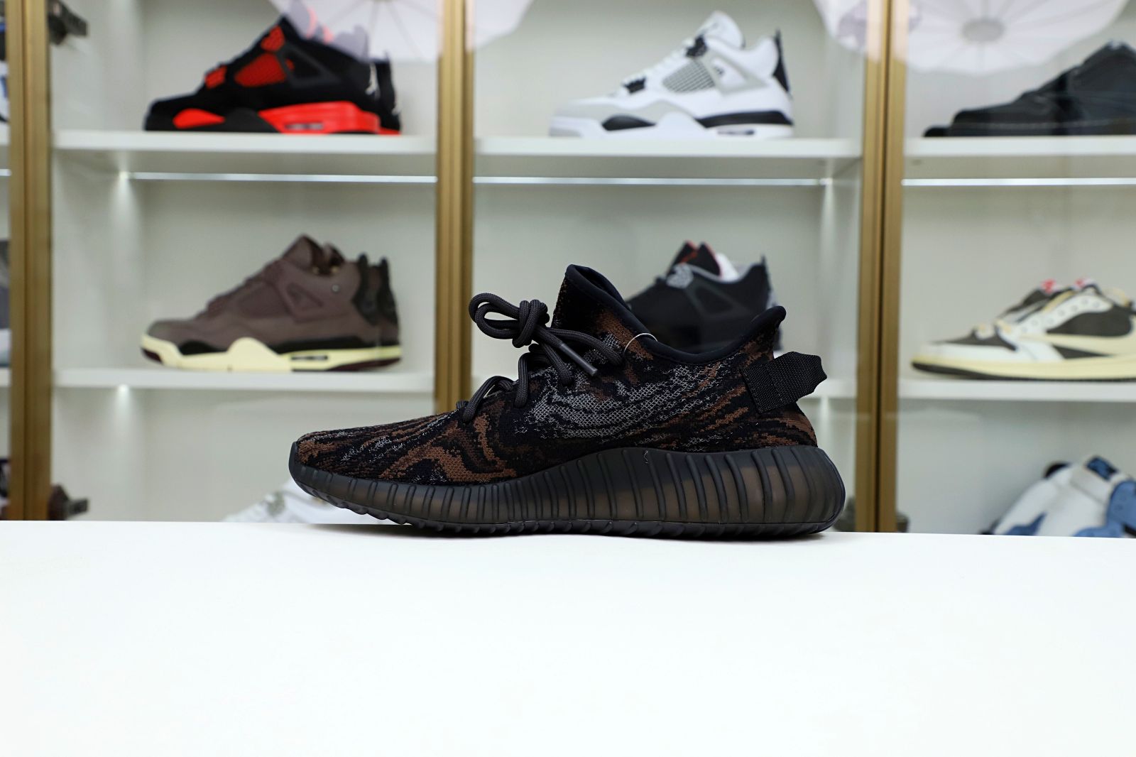 Kimi kick YEEZY BOOST 350 V2 MX ROCK