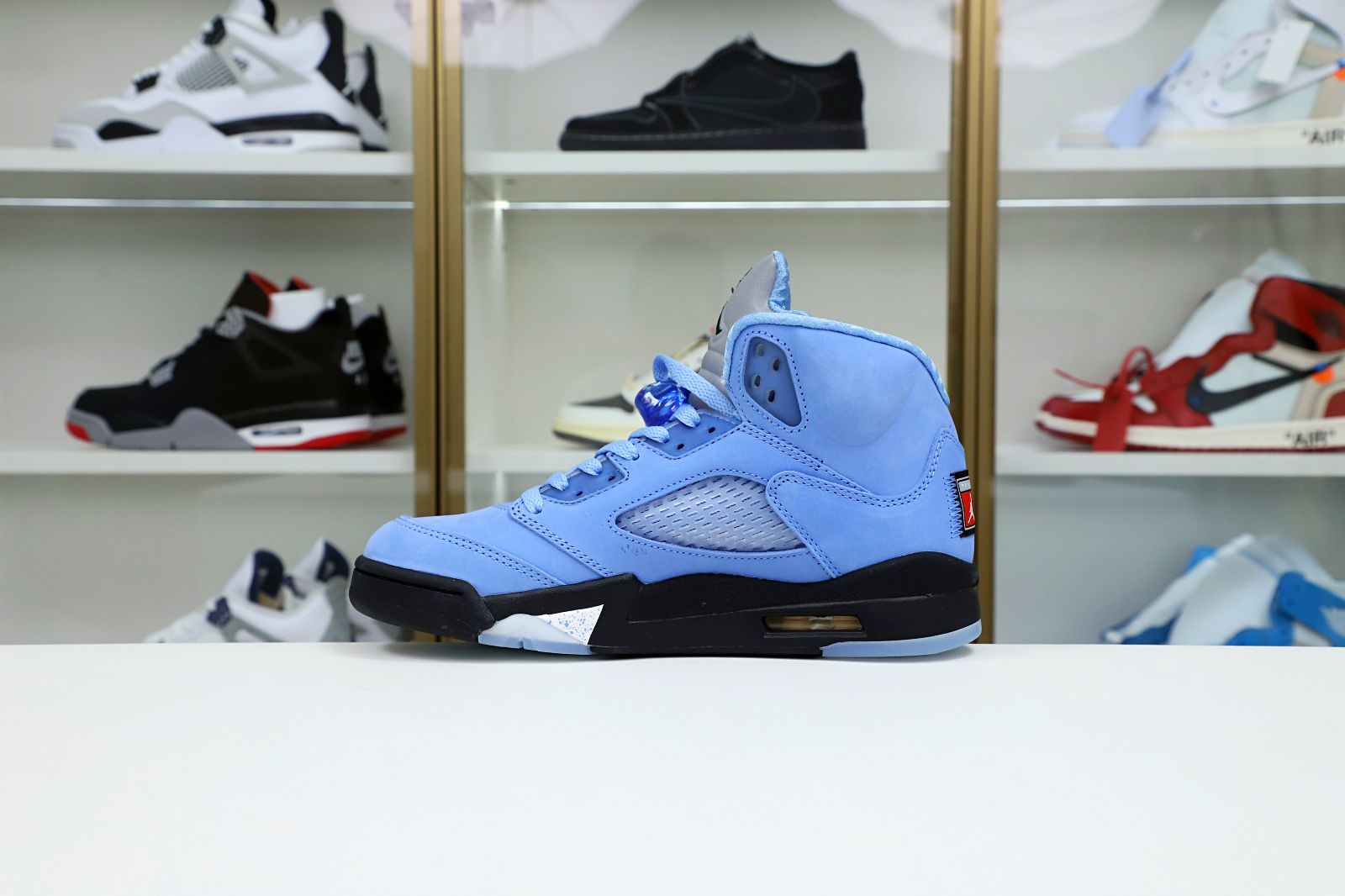 Kimi kick AIR JORDAN 5 RETRO SE DV1310 401 UNIVERSITY BLUE BLACK-WHITE BLEU