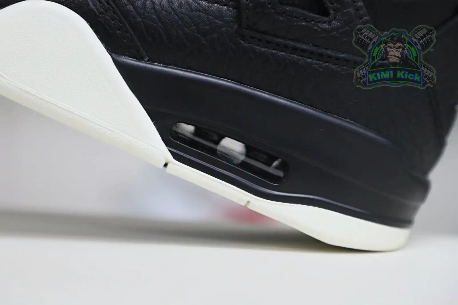 Kimikick Jordan Air Jordan 4 retro ponyhair black