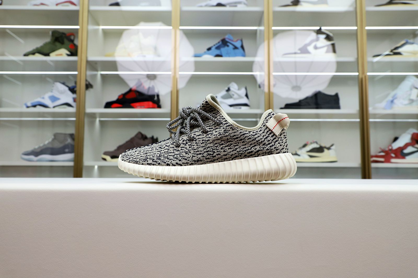 Kimi kick Yeezy boost 350 turtle dove