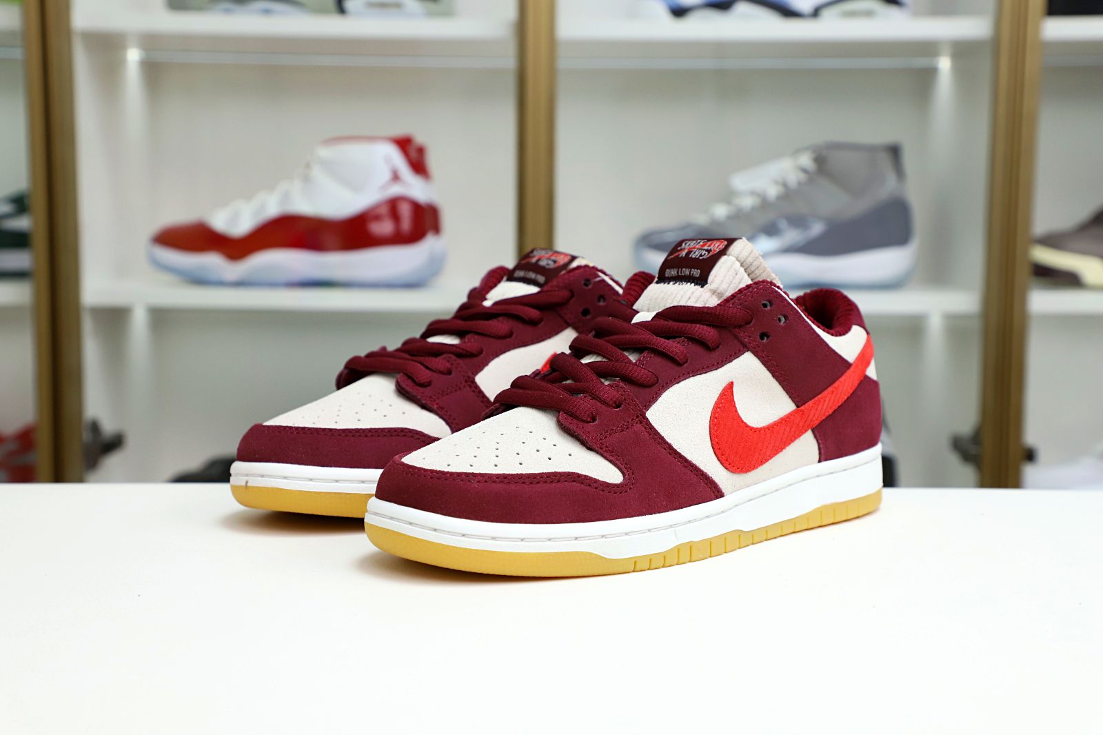 Kimi kick Nike Dunk SB Low Skate Like a Girl