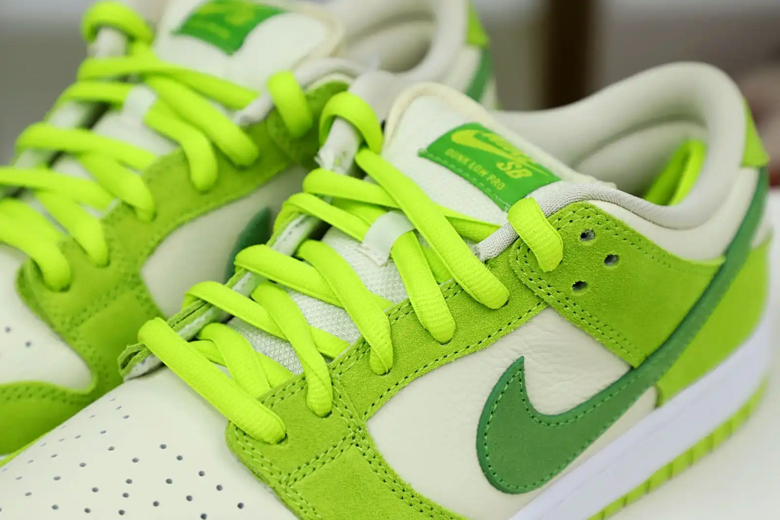 Kimikick NIKE SB DUNK LOW GREEN APPLE 2022