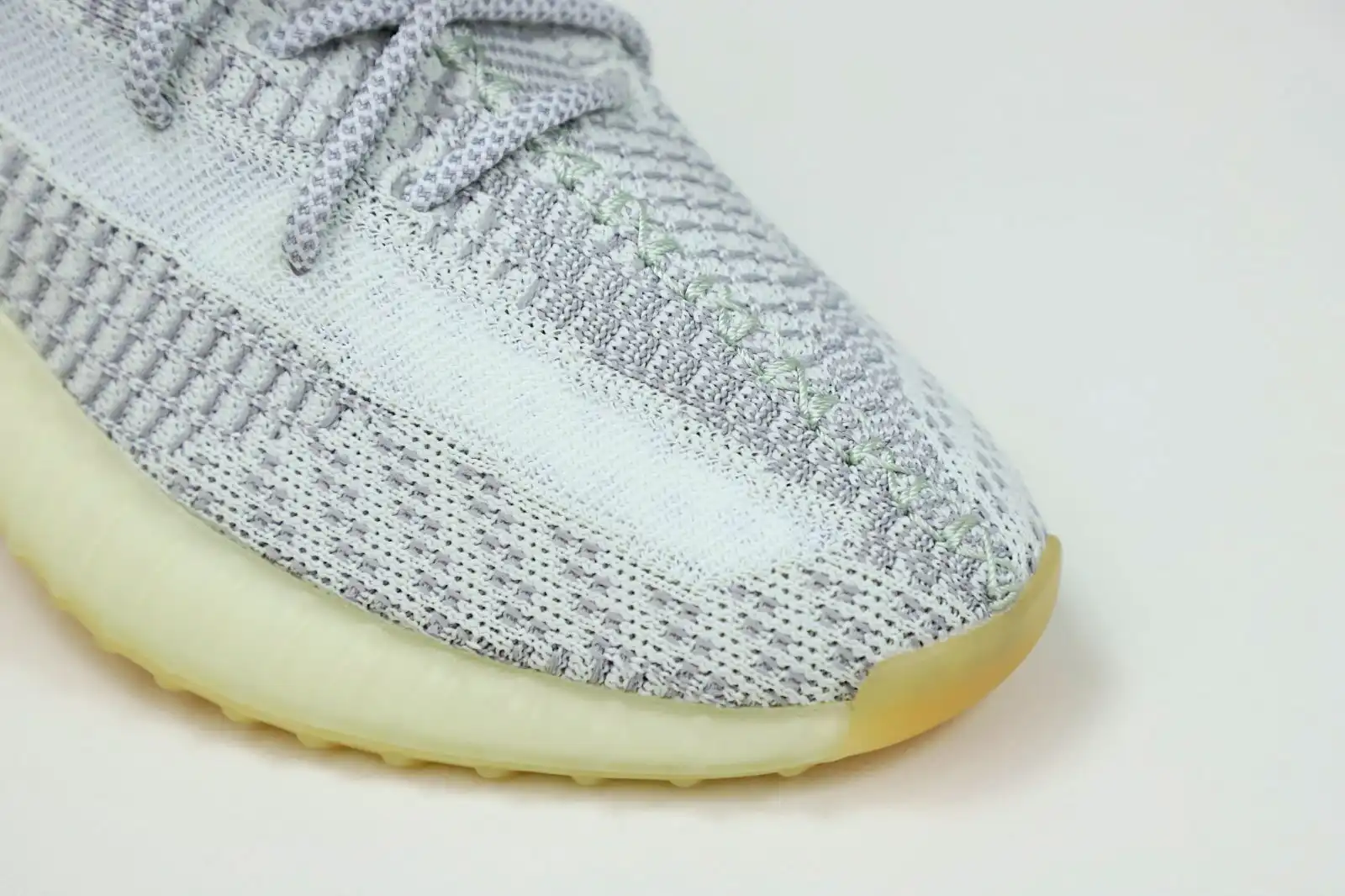 Kimikick YEEZY BOOST 350 V2 'YESHAYA NON-REFLECTIVE'