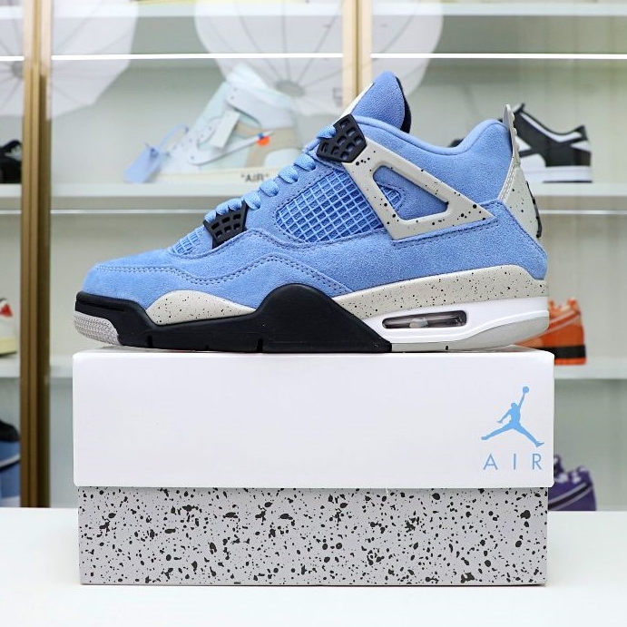 Kimi kick AIR JORDAN 4 UNIVERSITY BLUE