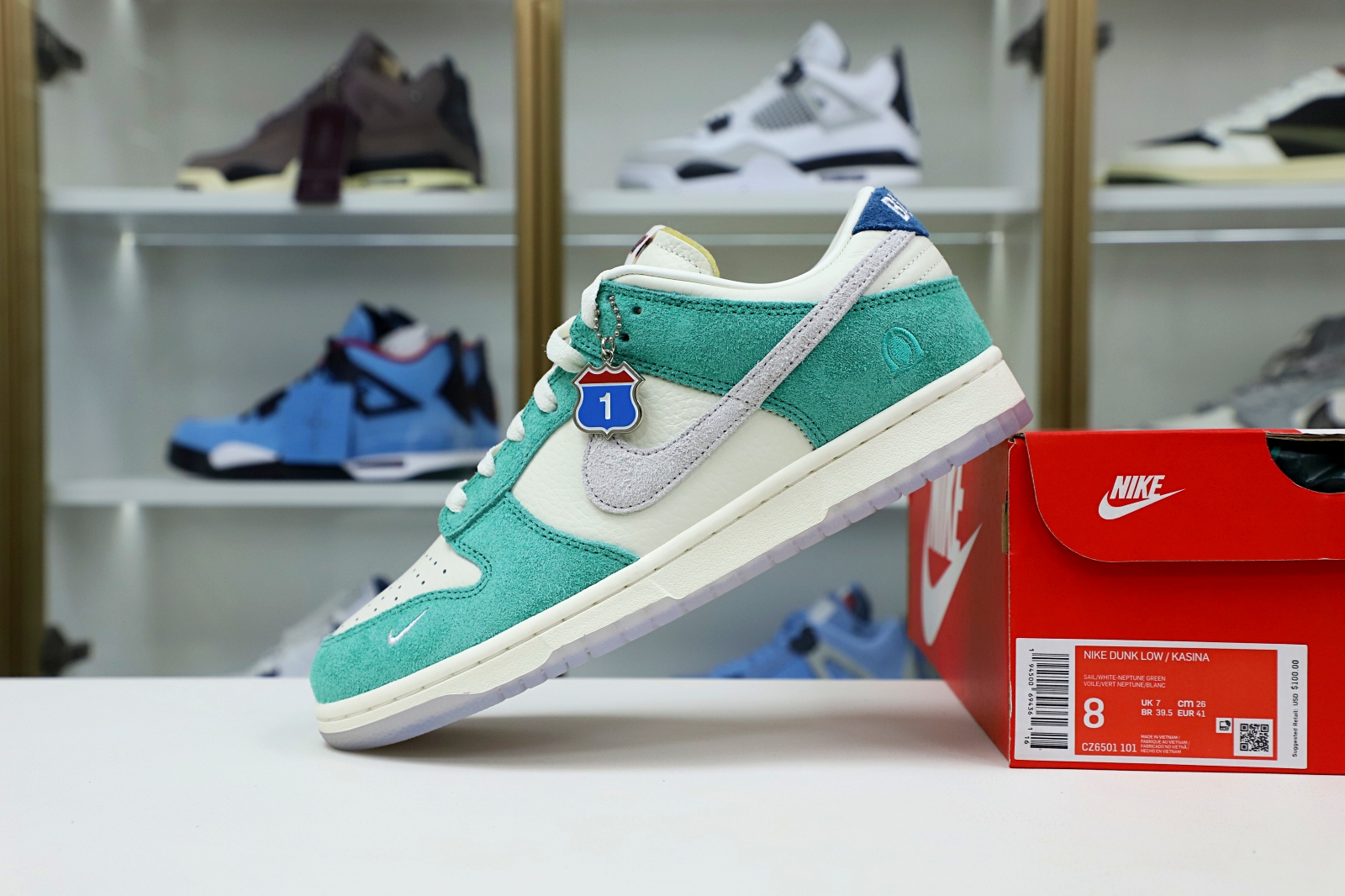 Kimi kick KASINA X DUNK LOW 'ROAD SIGN'