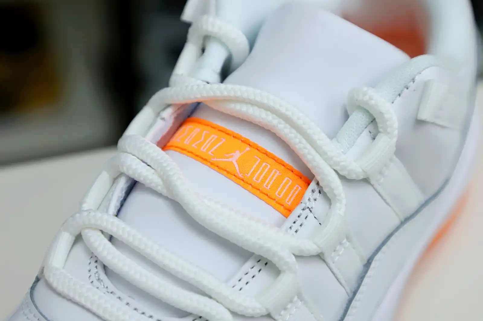 Kimikick WMNS AIR JORDAN 11 RETRO LOW 'BRIGHT CITRUS'