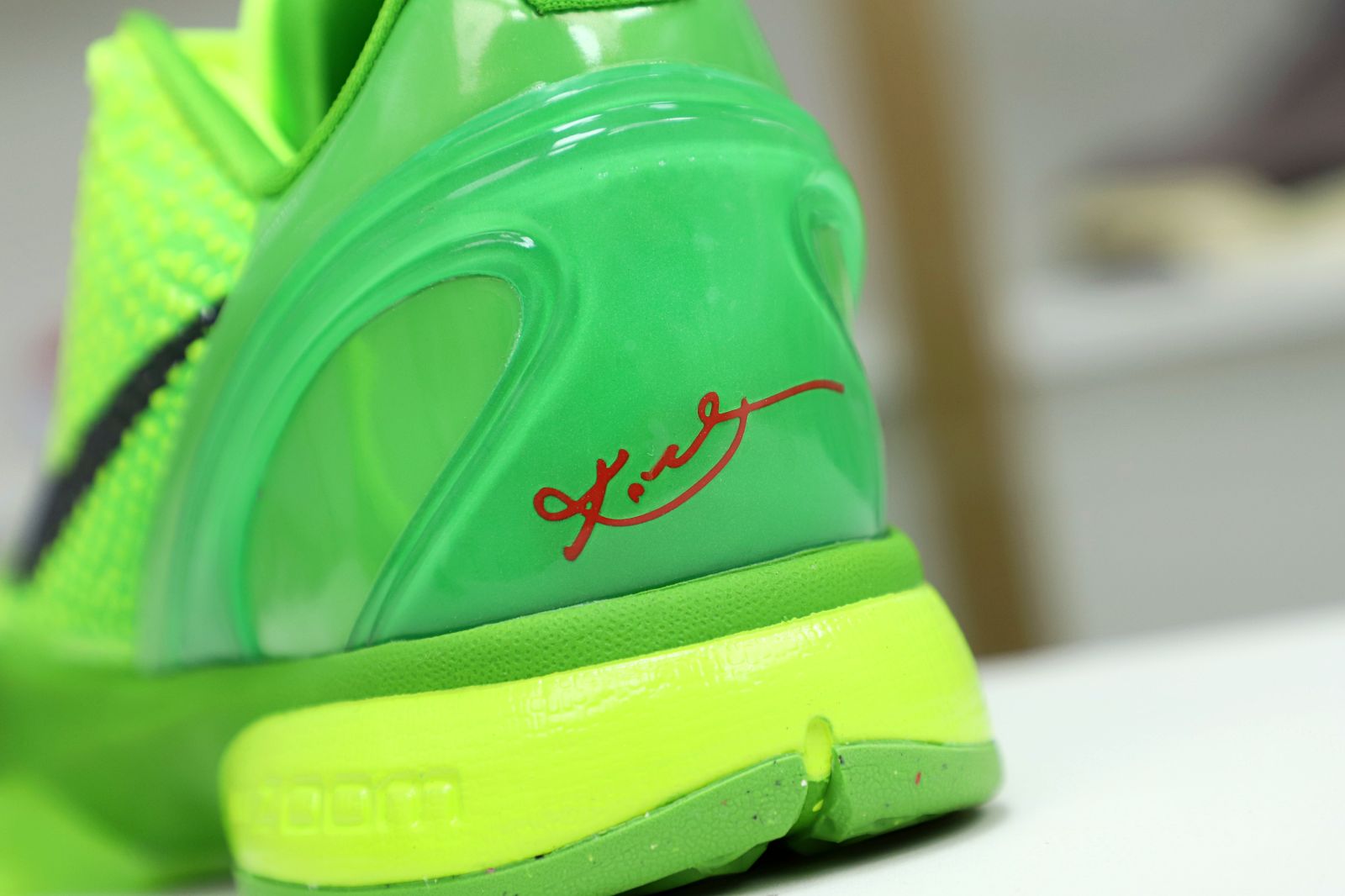 Kimi kick Nike Zoom Kobe 6 Protro “Grinch” 2020