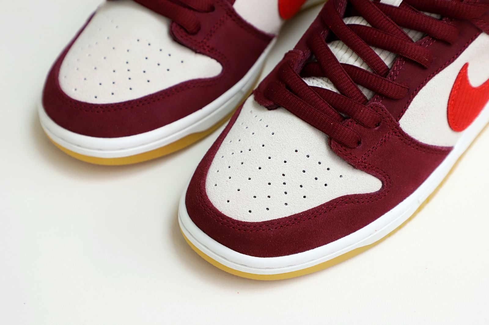 Kimi kick Nike Dunk SB Low Skate Like a Girl