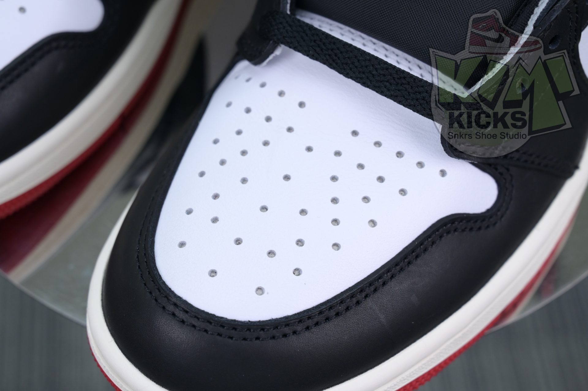 Kimi kick Jordan Air Jordan 1High OG“Black Toe Reimagined”