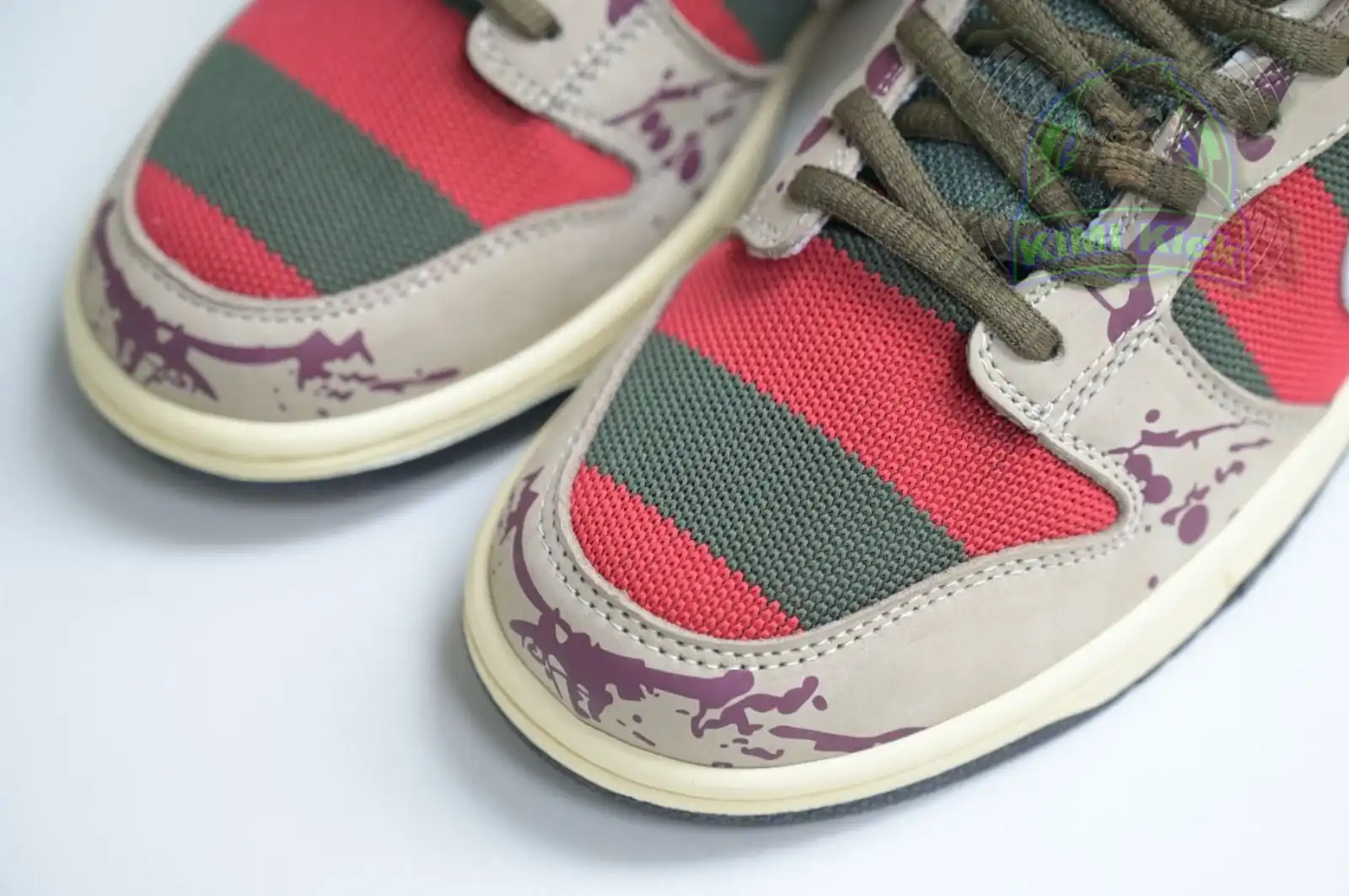 Kimikick Nike Dunk SB Low Freddy Krueger