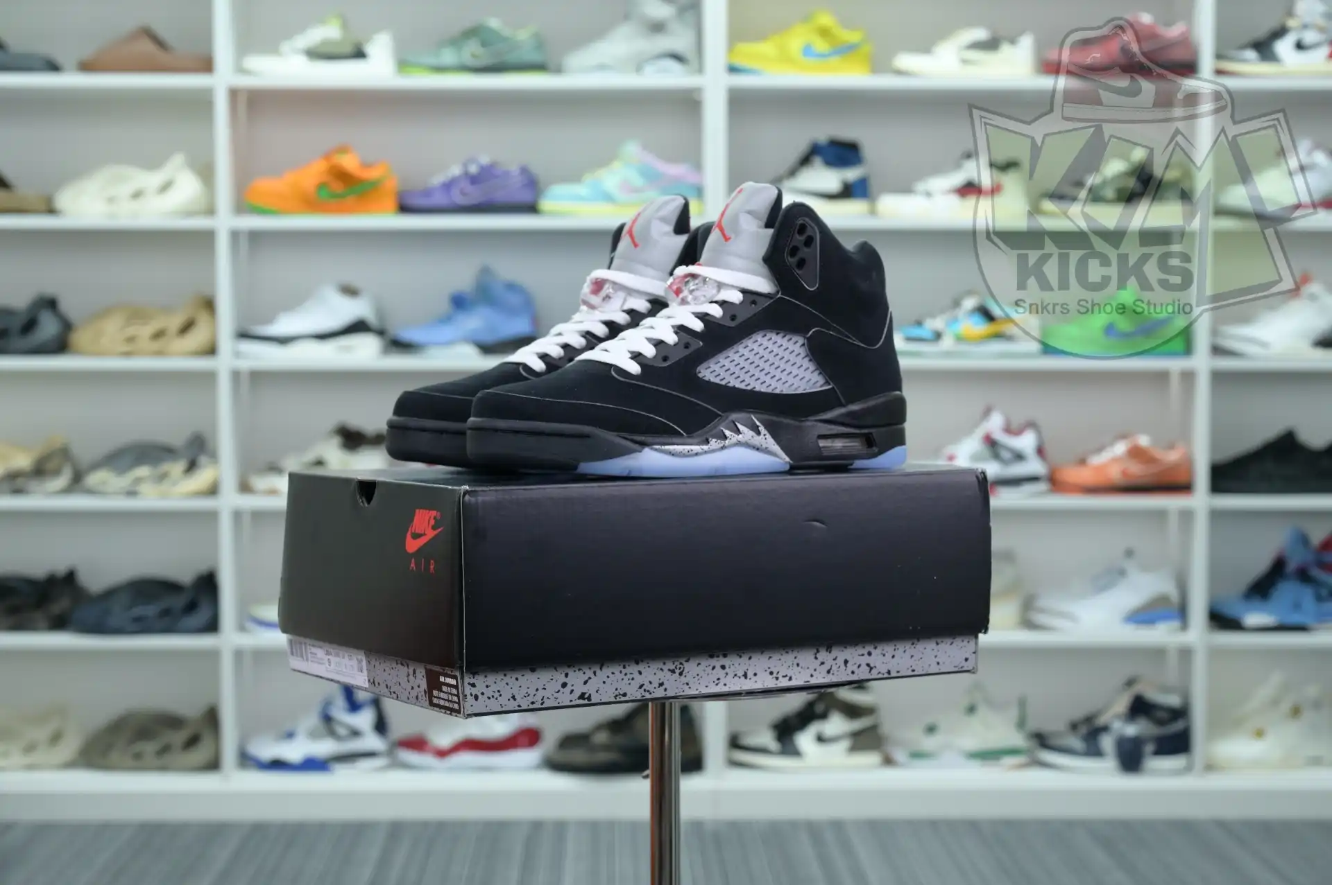 Reps Kimikick Jordan Air Jordan 5“BLACK METALLIC REIMAGINED”