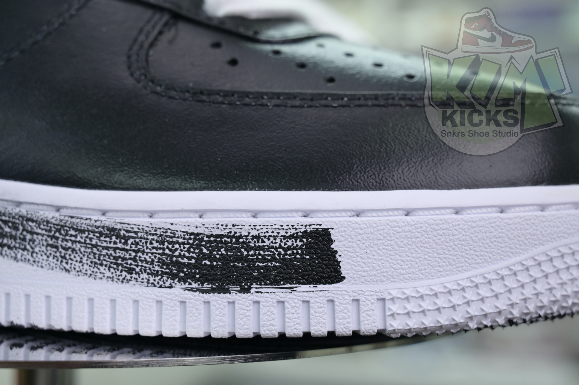 Kimi kick Peaceminusone x Nike Air Force 1 “Para- Noise 3.0”