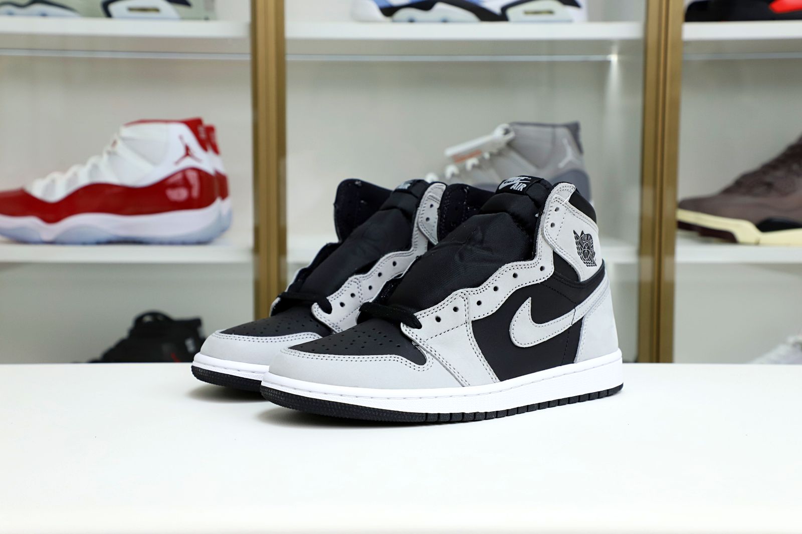 Kimi kick Air Jordan 1 Retro High OG  Shadow 2.0