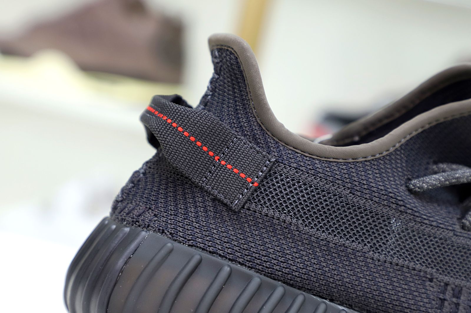 Kimi kick YEEZY BOOST 350 V2 'BLACK NON-REFLECTIVE'