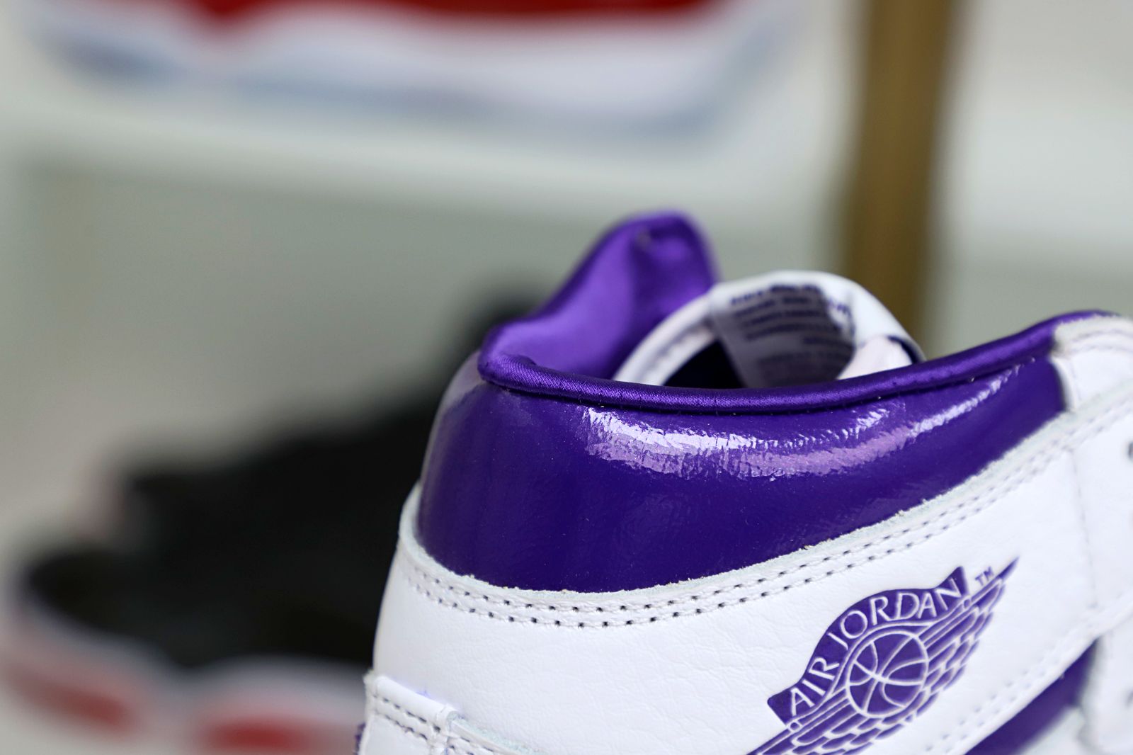 Kimi kick Air Jordan 1 High OG Court Purple