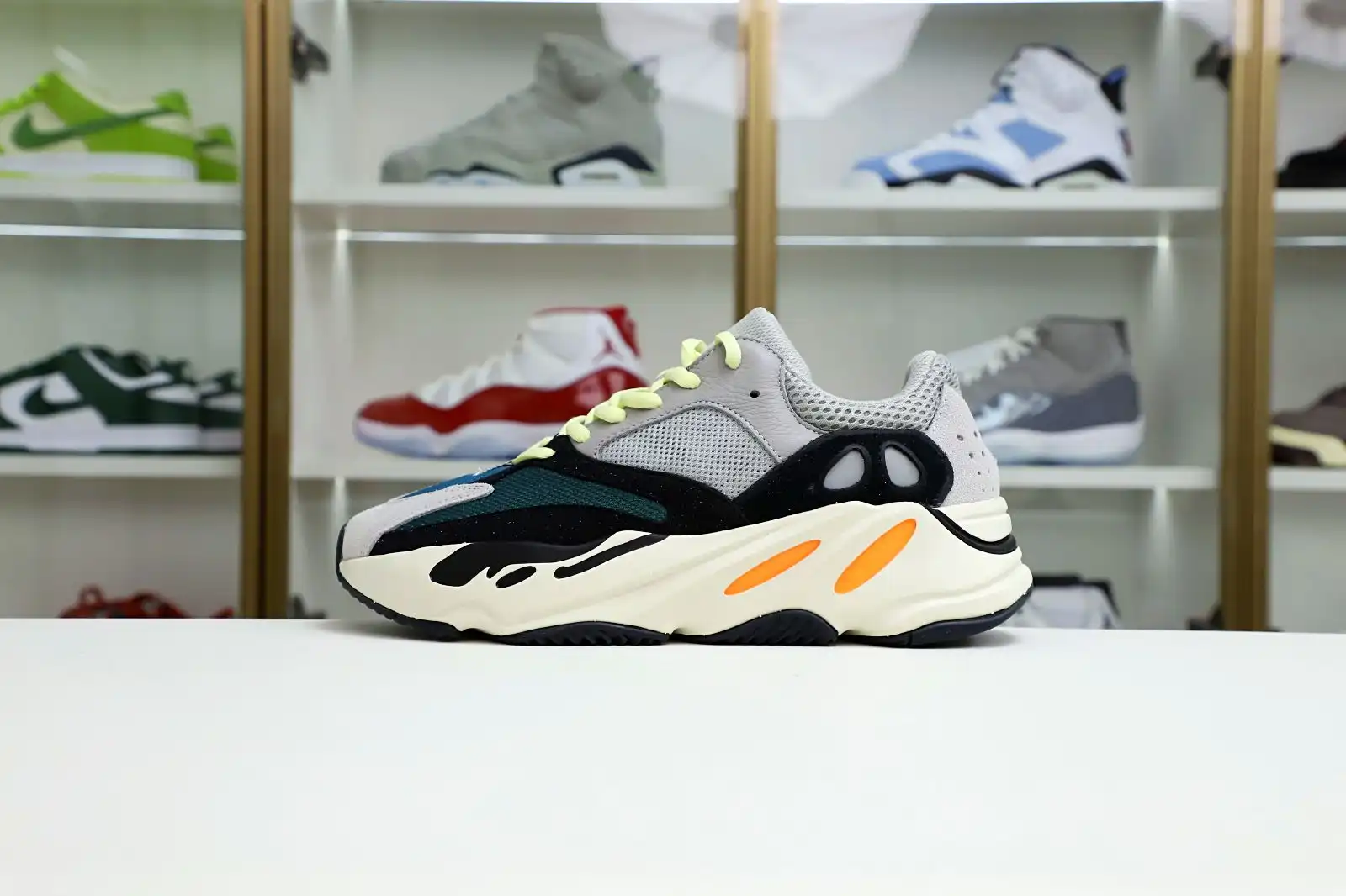 Kimikick YEEZY BOOST 700 'WAVE RUNNER'