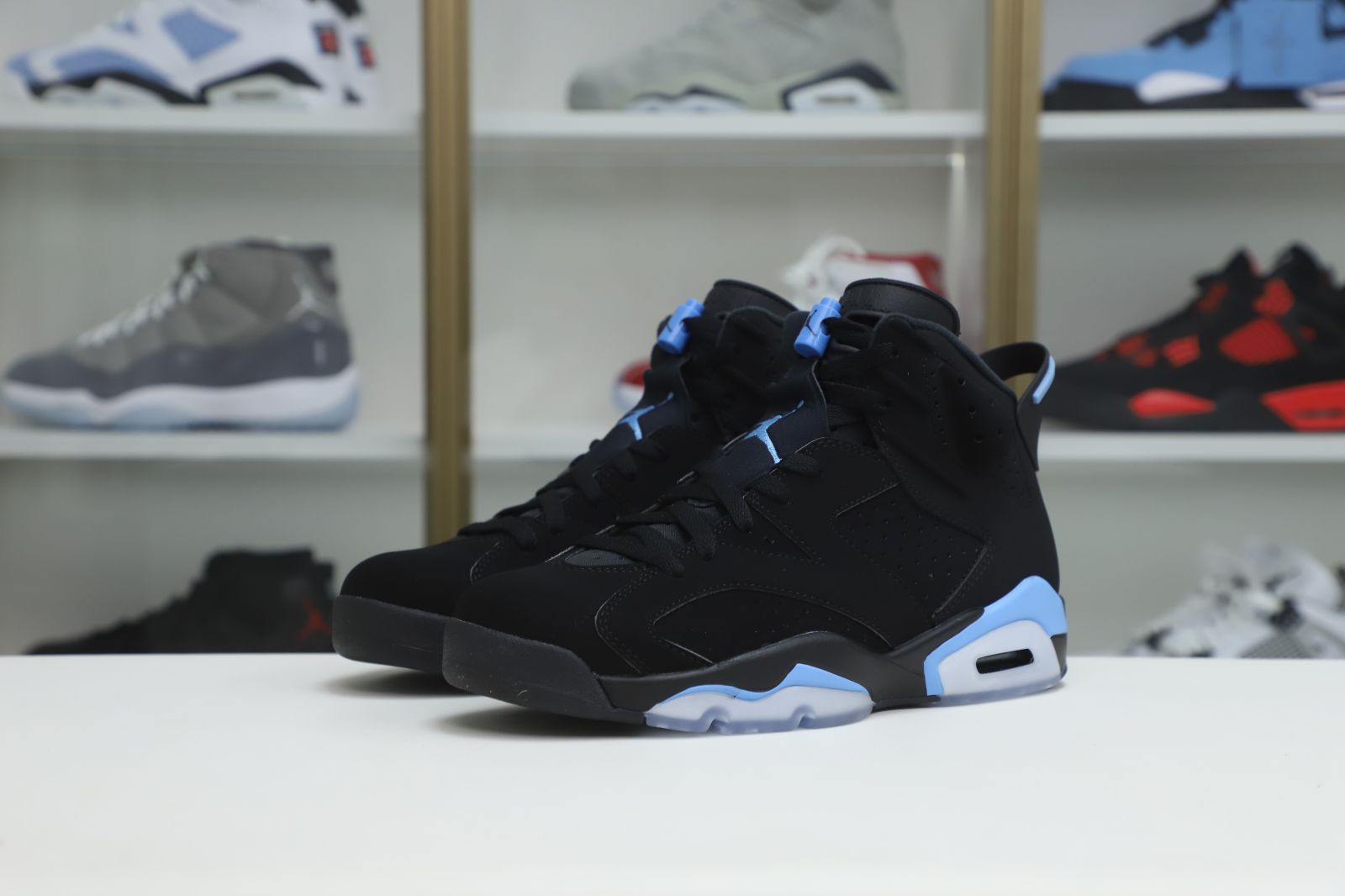 Kimi kick Jordan Air Jordan 6 unc