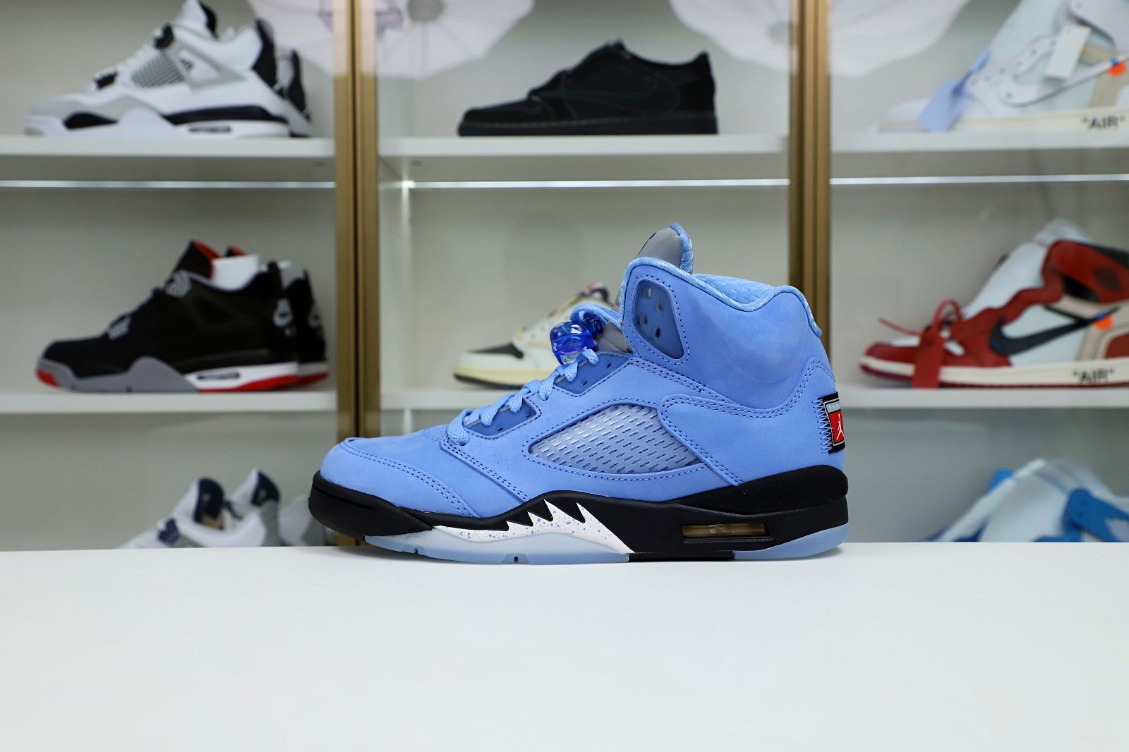 Kimi kick AIR JORDAN 5 RETRO SE DV1310 401 UNIVERSITY BLUE BLACK-WHITE BLEU