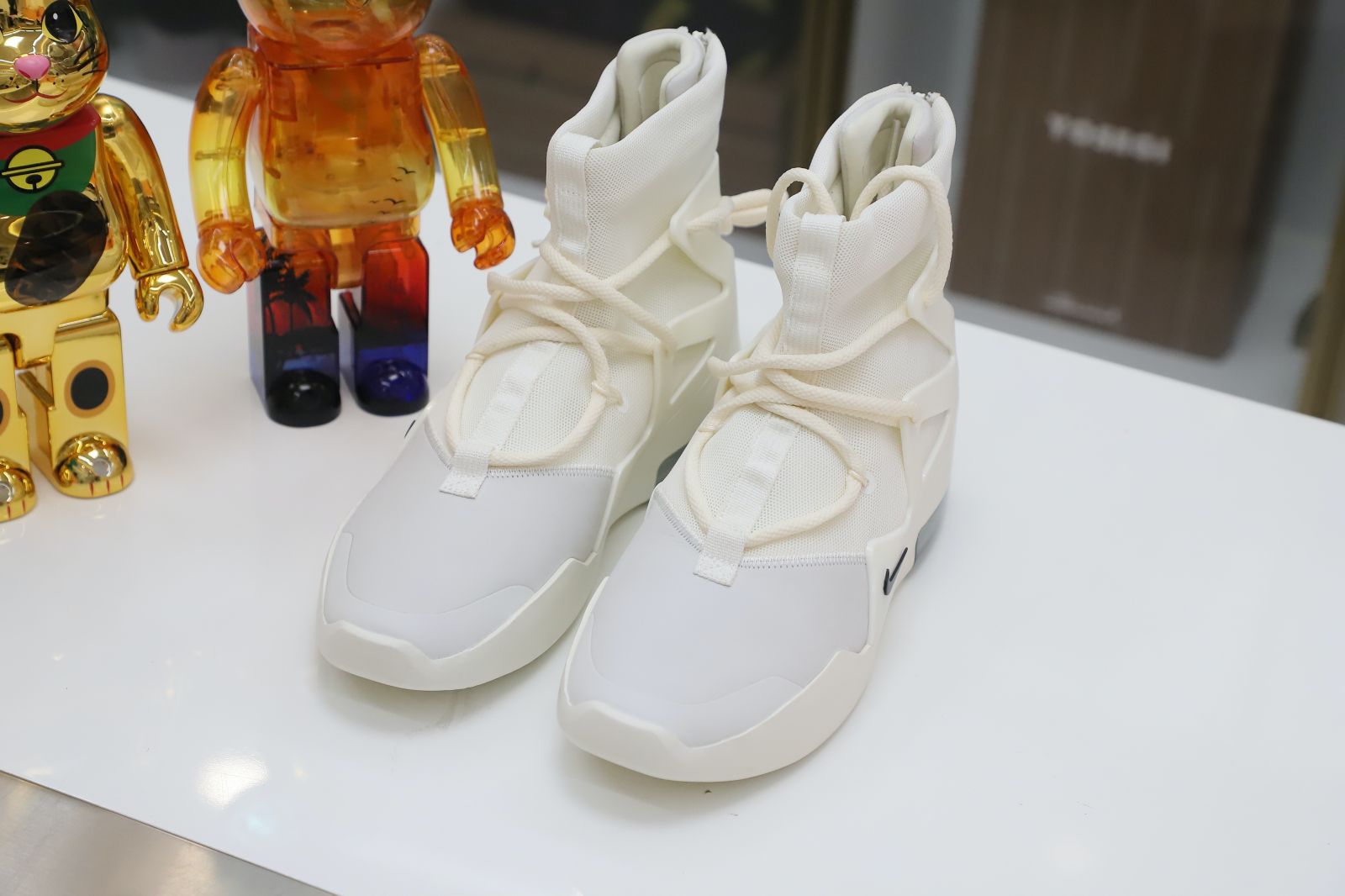 Kimi kick Nike Air Fear of God 1 sail black fog