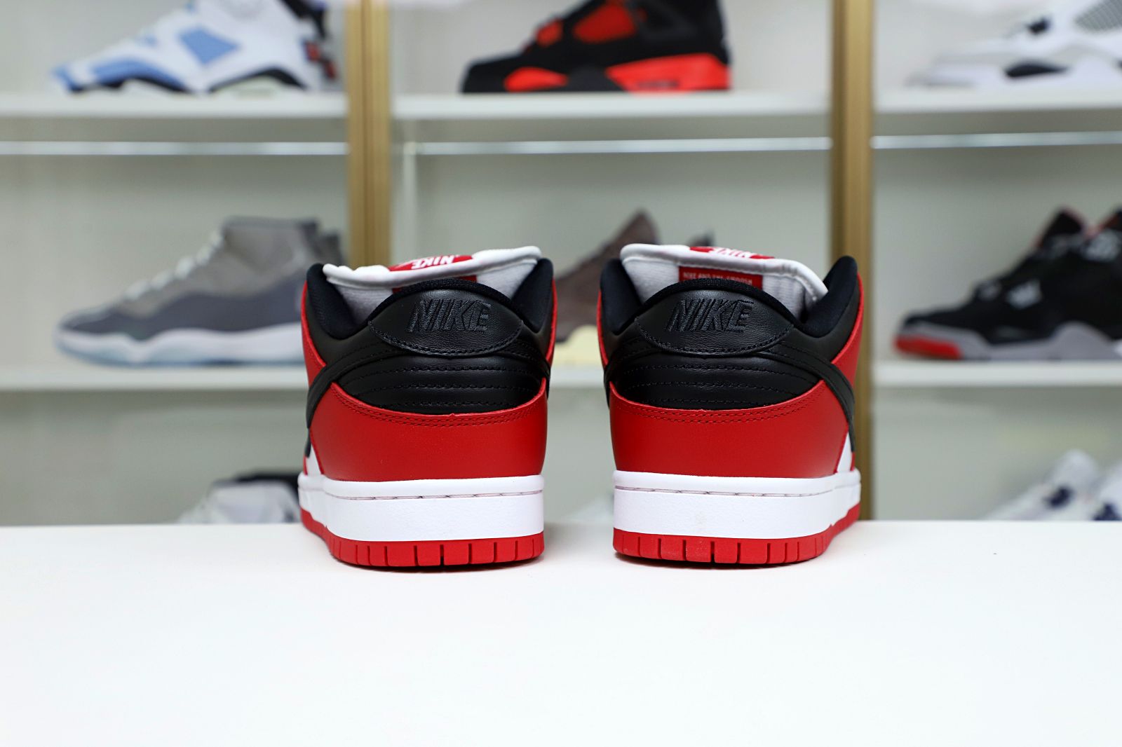 Kimi kick NIKE SB DUNK LOW “CHICAGO”