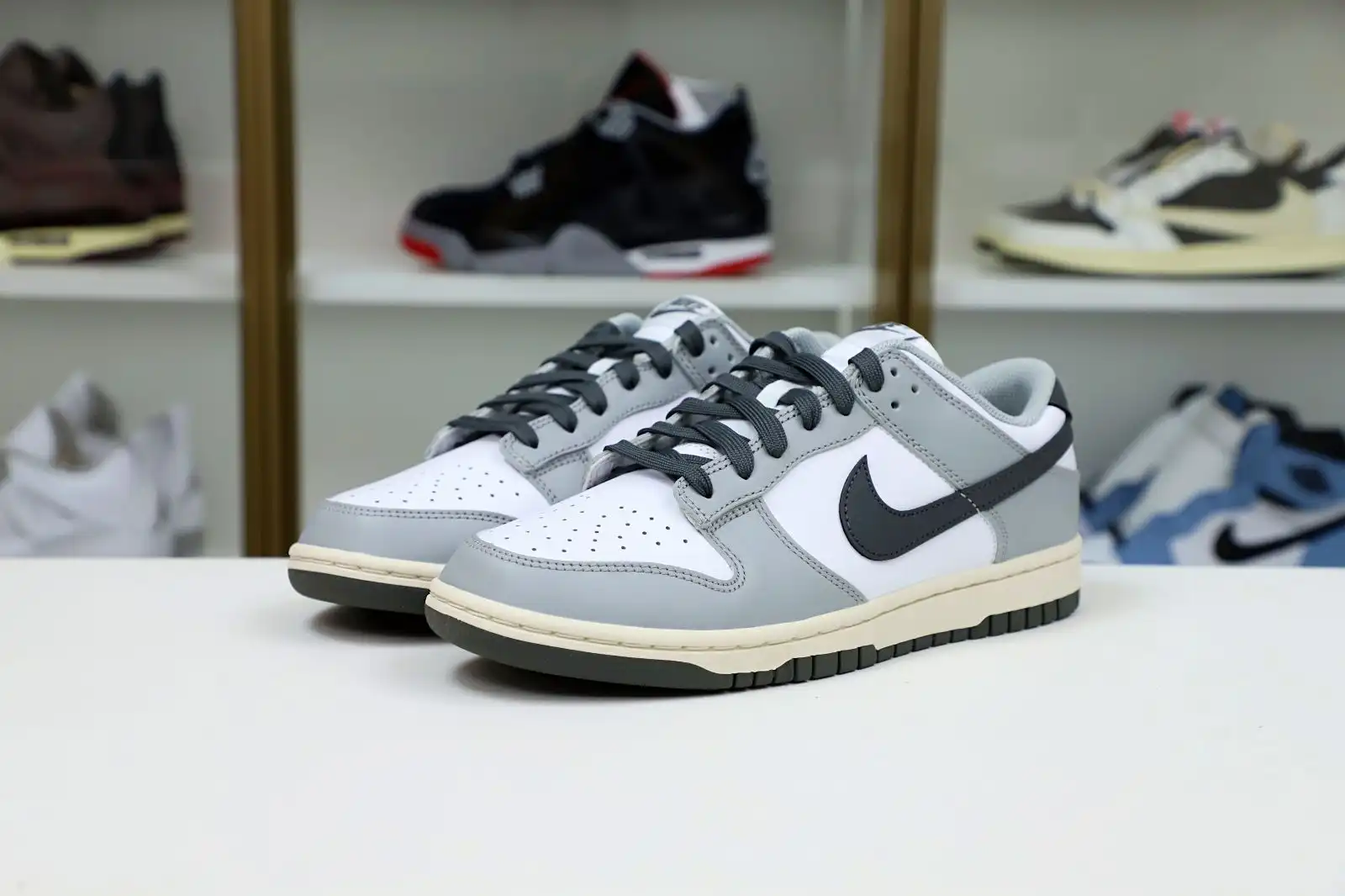 Kimikick Nike Dunk Low  Light Smoke Grey