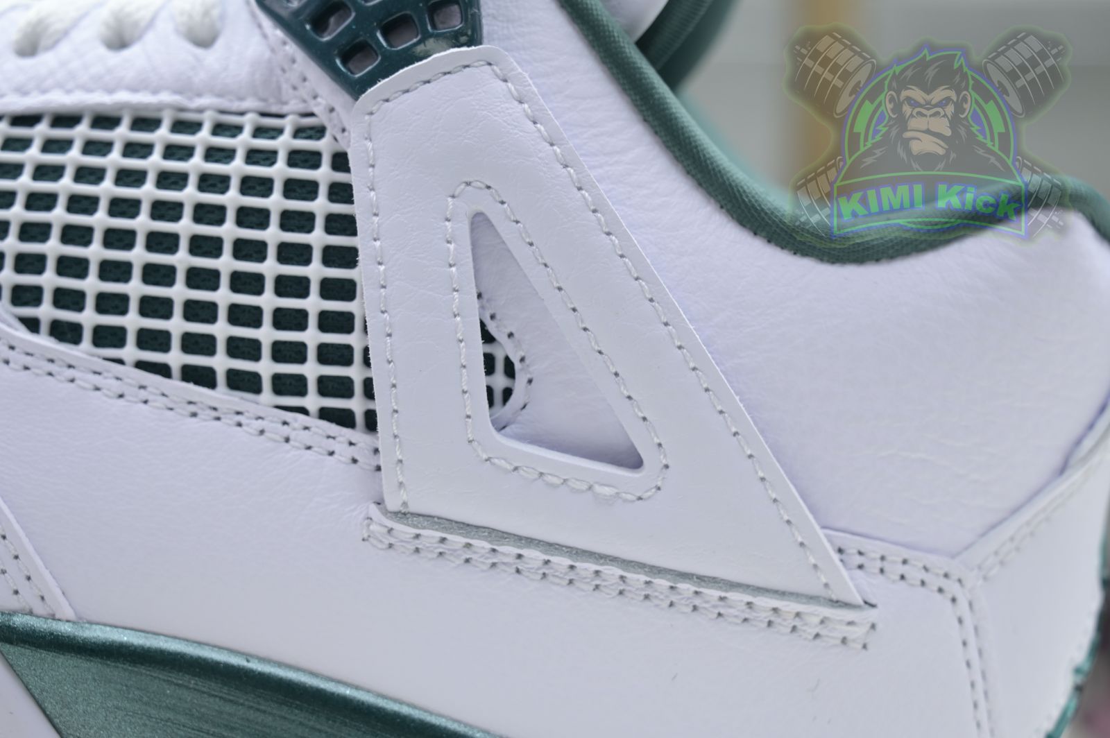 Kimi kick Air Jordan 4 Oxidized Green