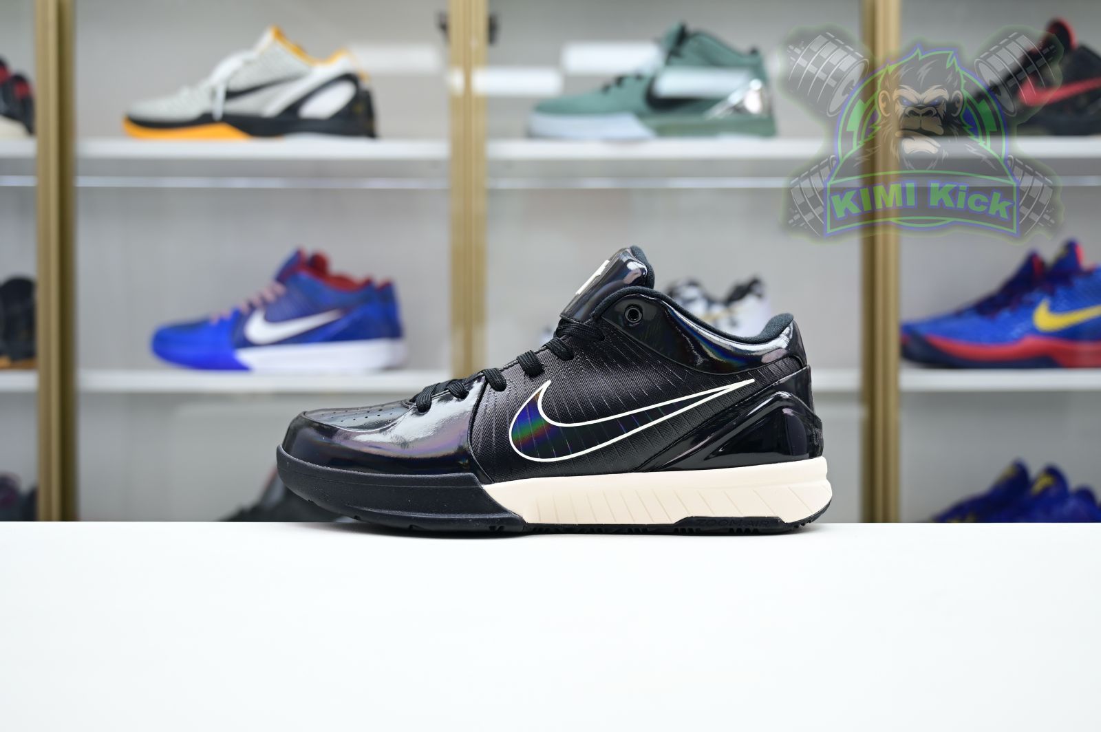 Kimi kick UNDEFEATED x Nike Zoom Kobe 4 Protro