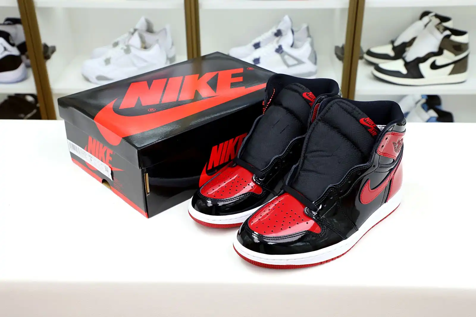 Kimikick AIR JORDAN 1 HIGH OG BRED PATENT