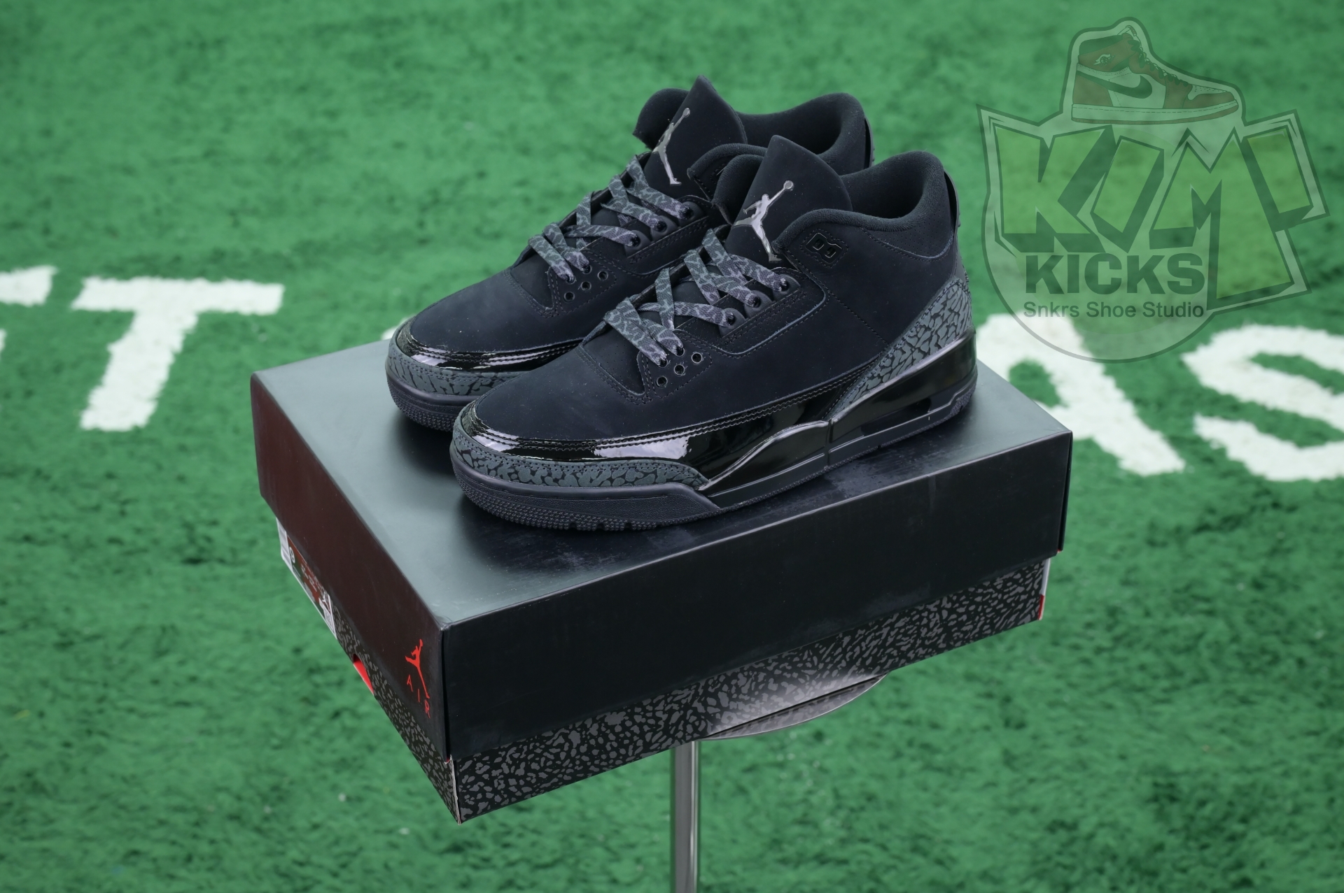 Kimi kick Jordan Air Jordan3“Black Cat”