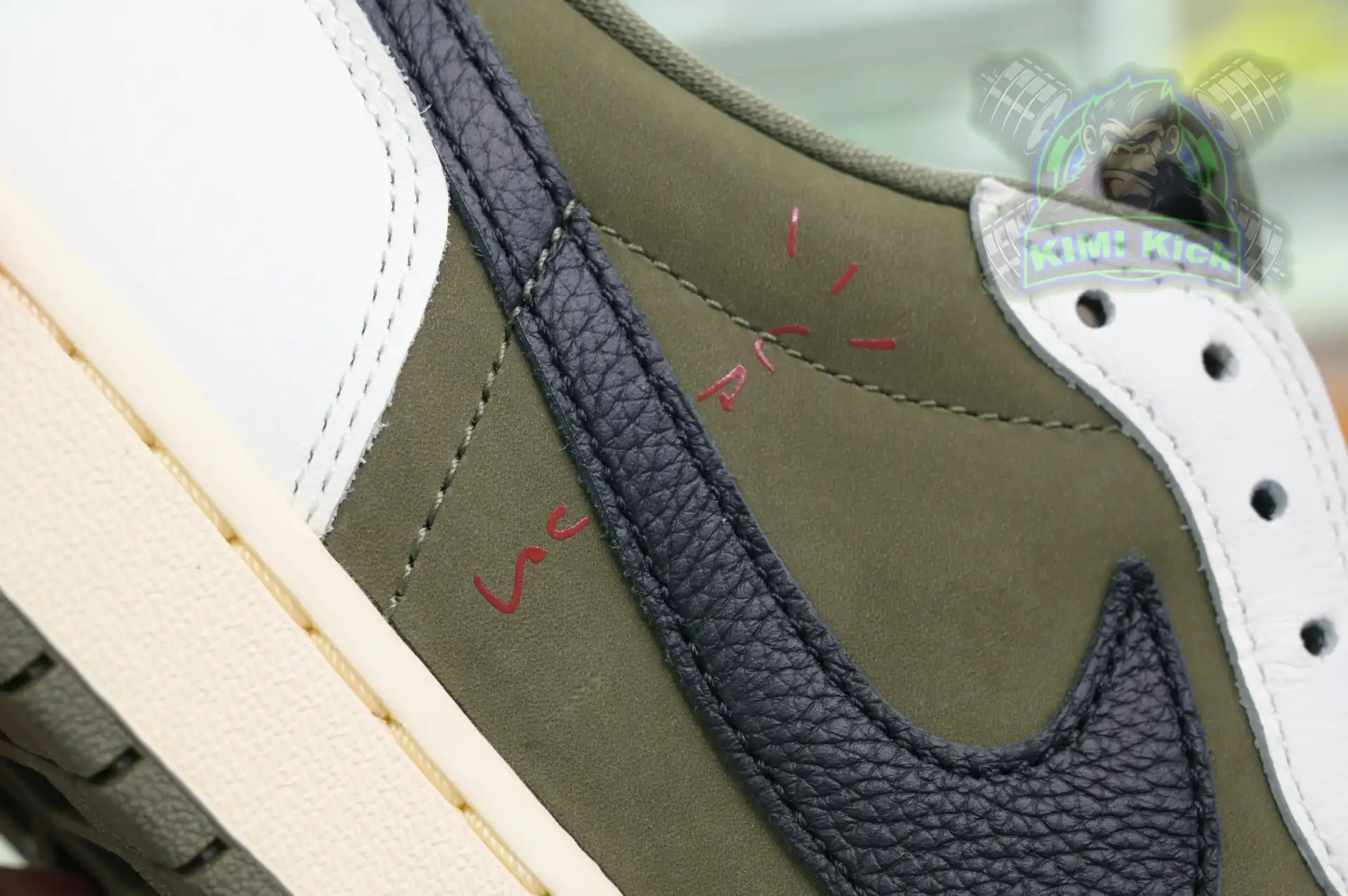 Kimikick Travis Scottx Jordan Air Jordan 1Low OG “Medium Olive”