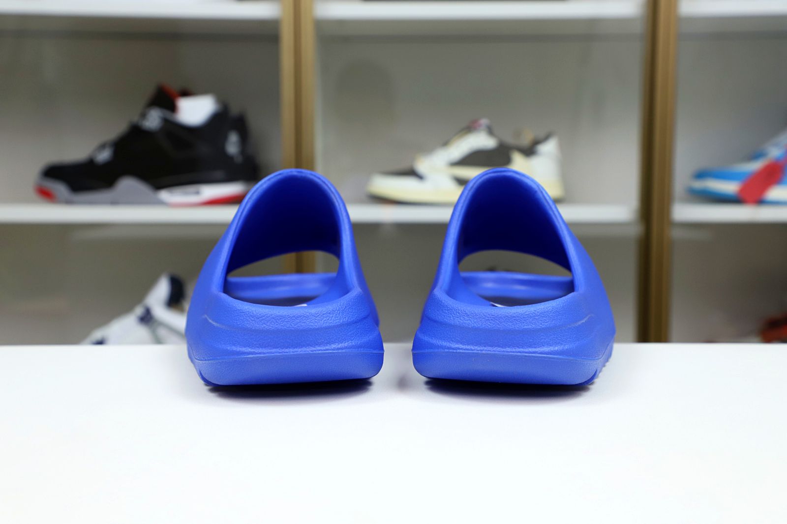 Kimi kick YEEZY SLIDE AZURE 2022