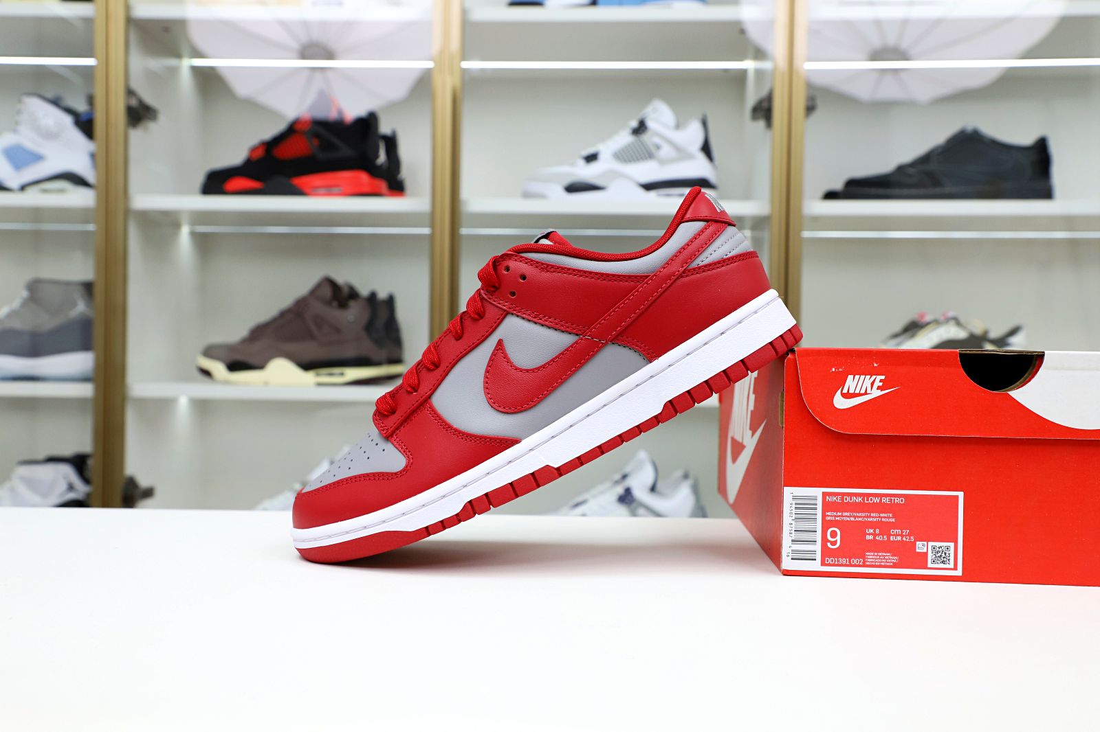 Kimi kick NIKE SB DUNK LOW MEDIUM GREY