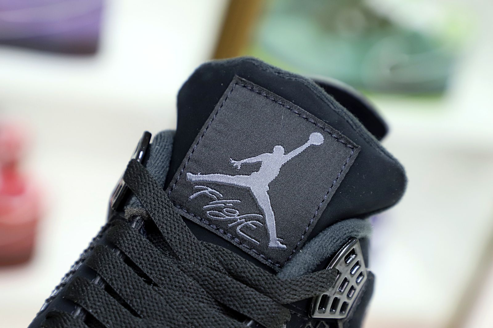 Kimi kick AIR JORDAN 4 RETRO 'BLACK CAT' 2020