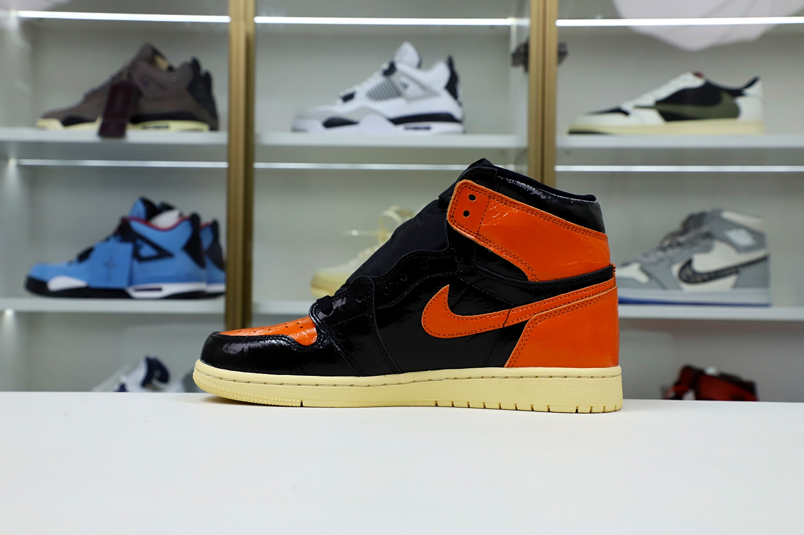 Kimi kick AIR JORDAN 1 RETRO HIGH OG 'SHATTERED BACKBOARD 3.0'