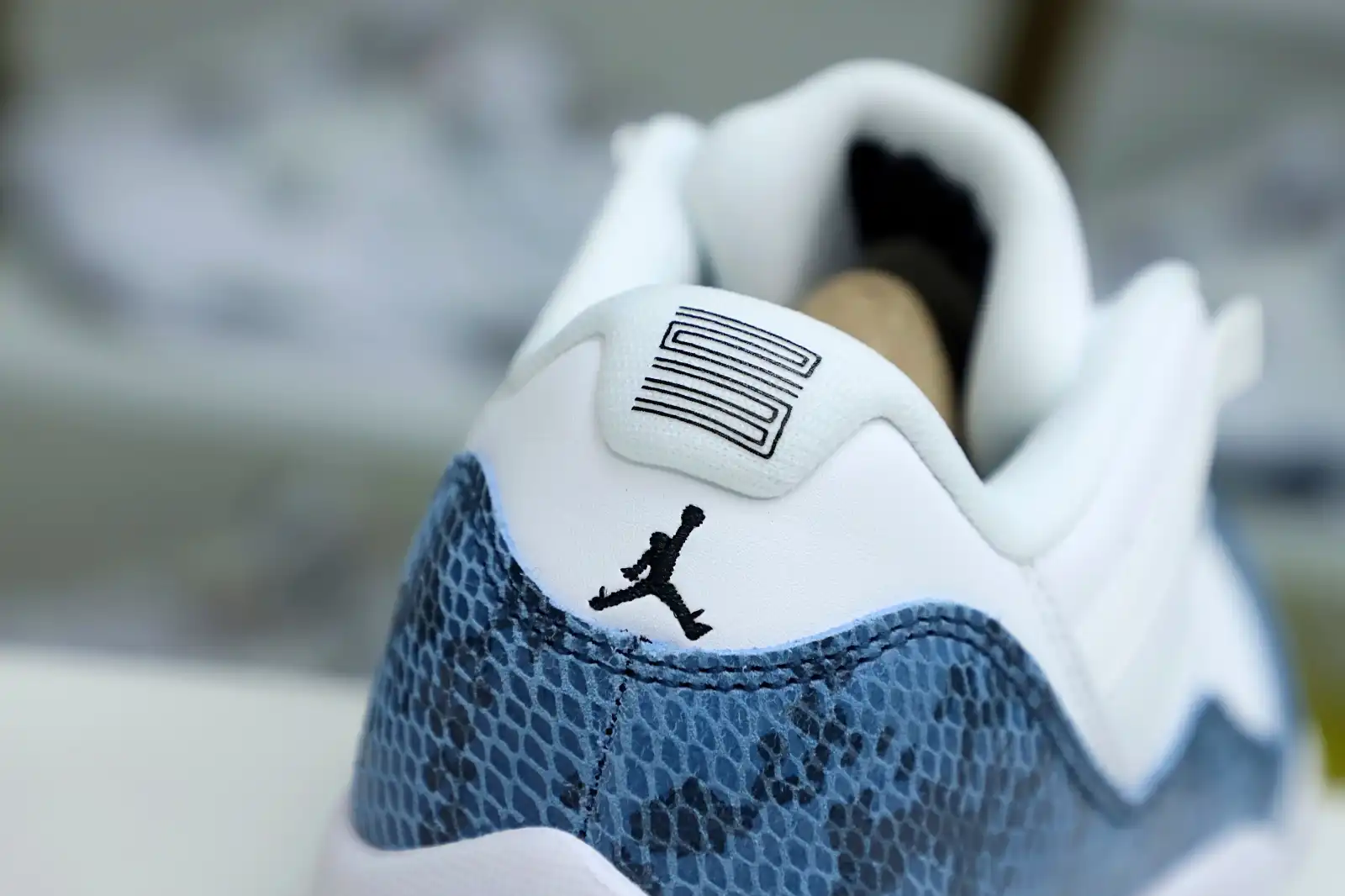 Kimikick Jordan Air Jordan 11 “navy snakeskin”