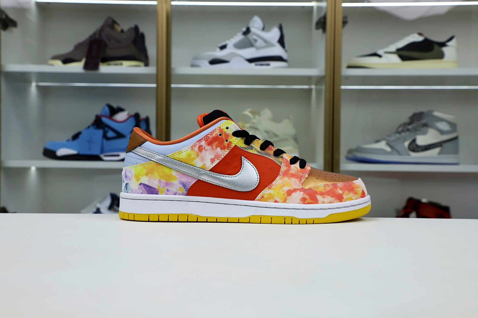 Kimi kick JASON DENG X DUNK LOW PRO SB 'STREET HAWKER'