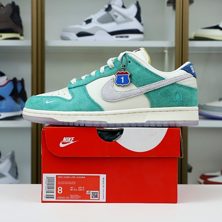 Kimi kick KASINA X DUNK LOW 'ROAD SIGN'