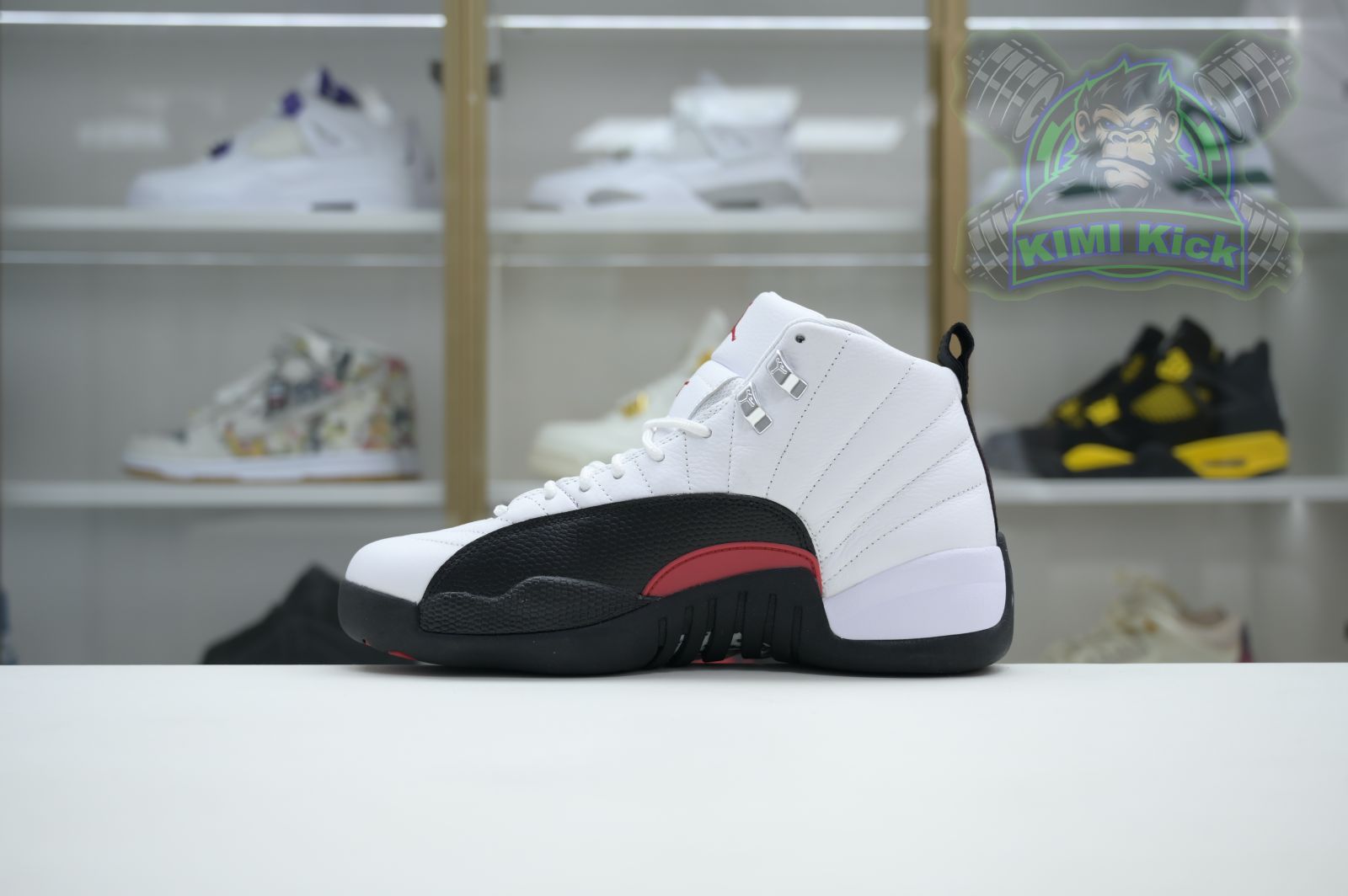 Kimi kick Jordan Air Jordan 12