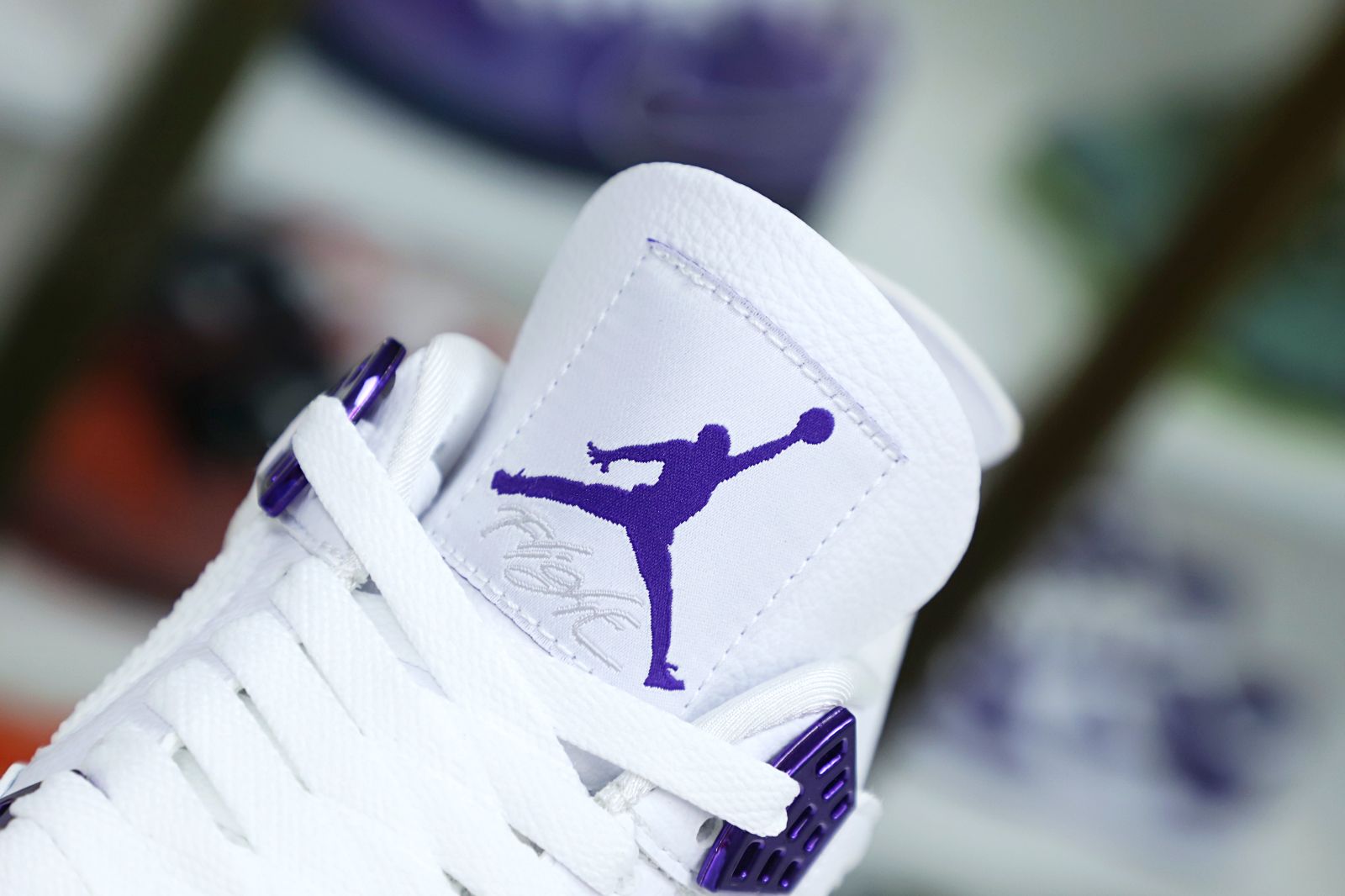 Kimi kick AIR JORDAN 4 PURPLE METALLIC