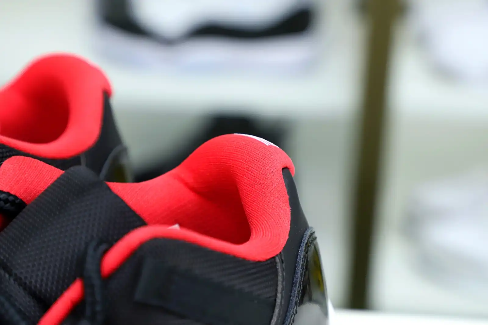 Kimikick AIR JORDAN 11 RETRO BRED LOW