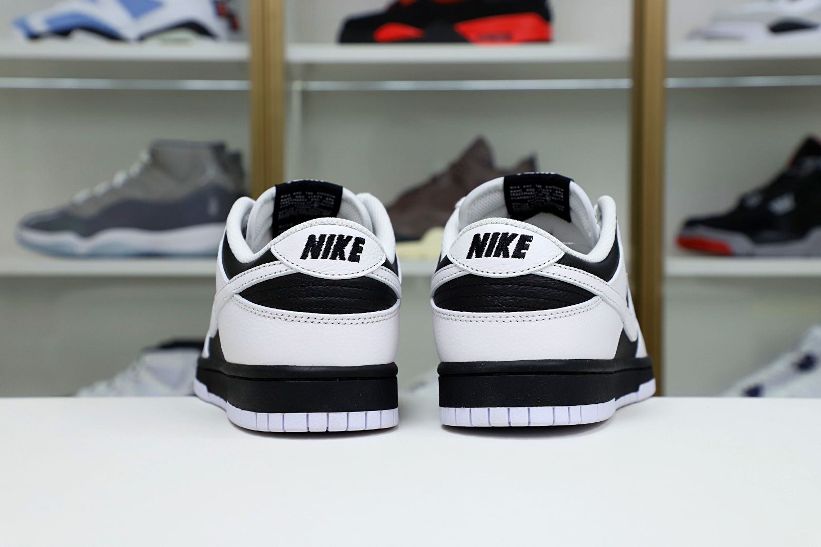 Kimi kick NIKE DUNK LOW RETRO REVERSE PANDA - FD9064-011