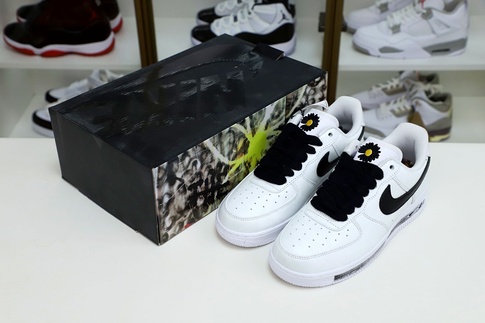 Kimi kick Nike Air Force 1 Low para- noise 2.0