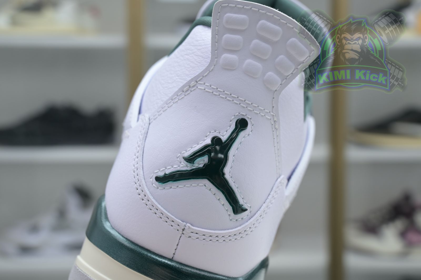 Kimi kick Air Jordan 4 Oxidized Green