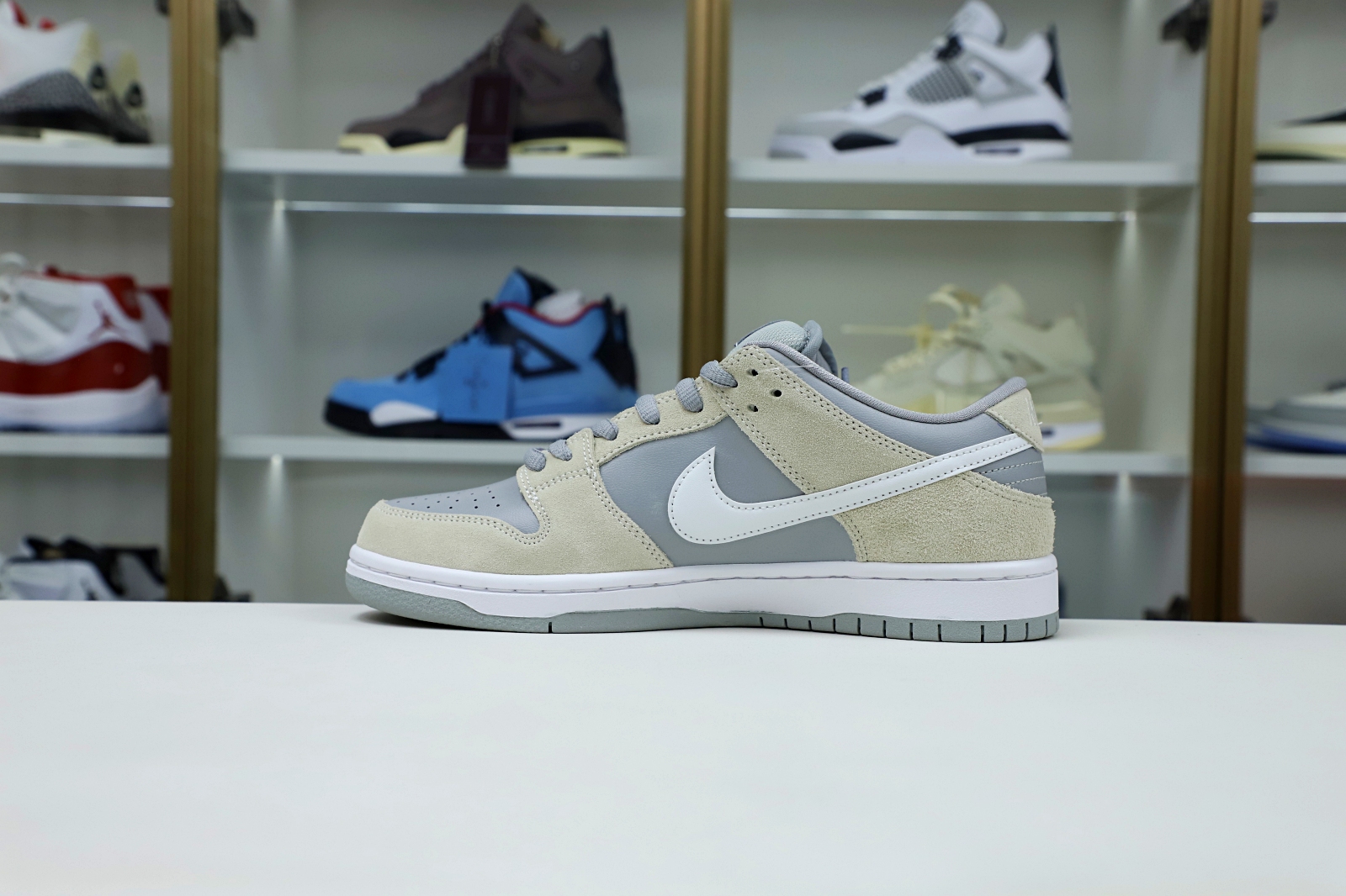 Kimi kick NIKE SB DUNK LOW TRD