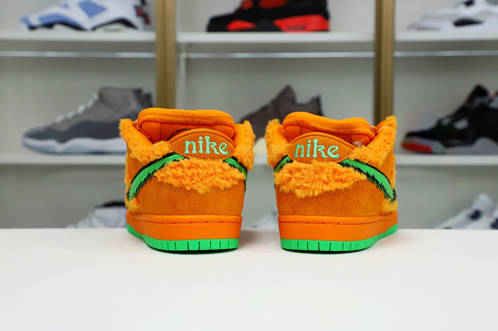 Kimi kick GRATEFUL DEAD X DUNK LOW SB ORANGE