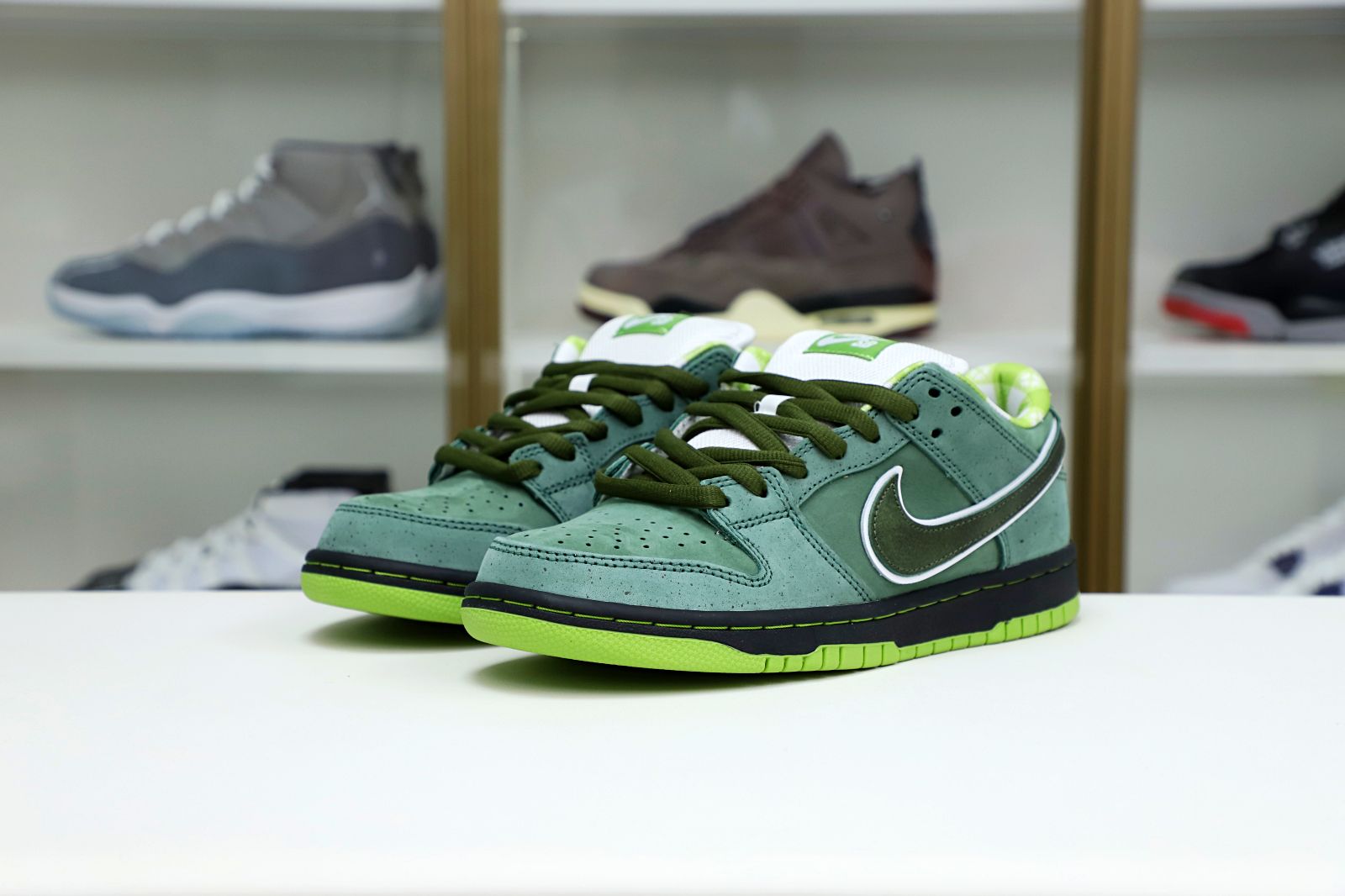 Kimi kick Concepts x Nike SB Dunk Low Green Lobster