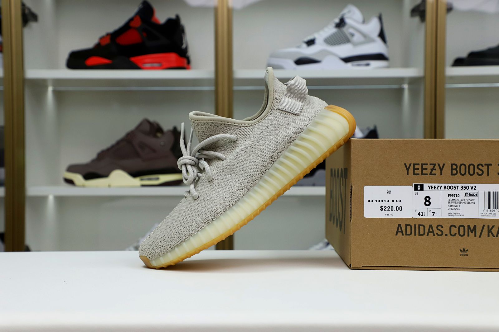 Kimi kick YEEZY BOOST 350 V2 'SESAME'