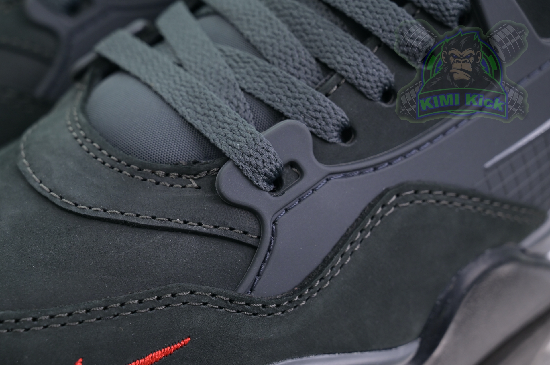 Kimi kick Nigel Sylvester x Jordan Air Jordan 4 RM SP “Anthracite”