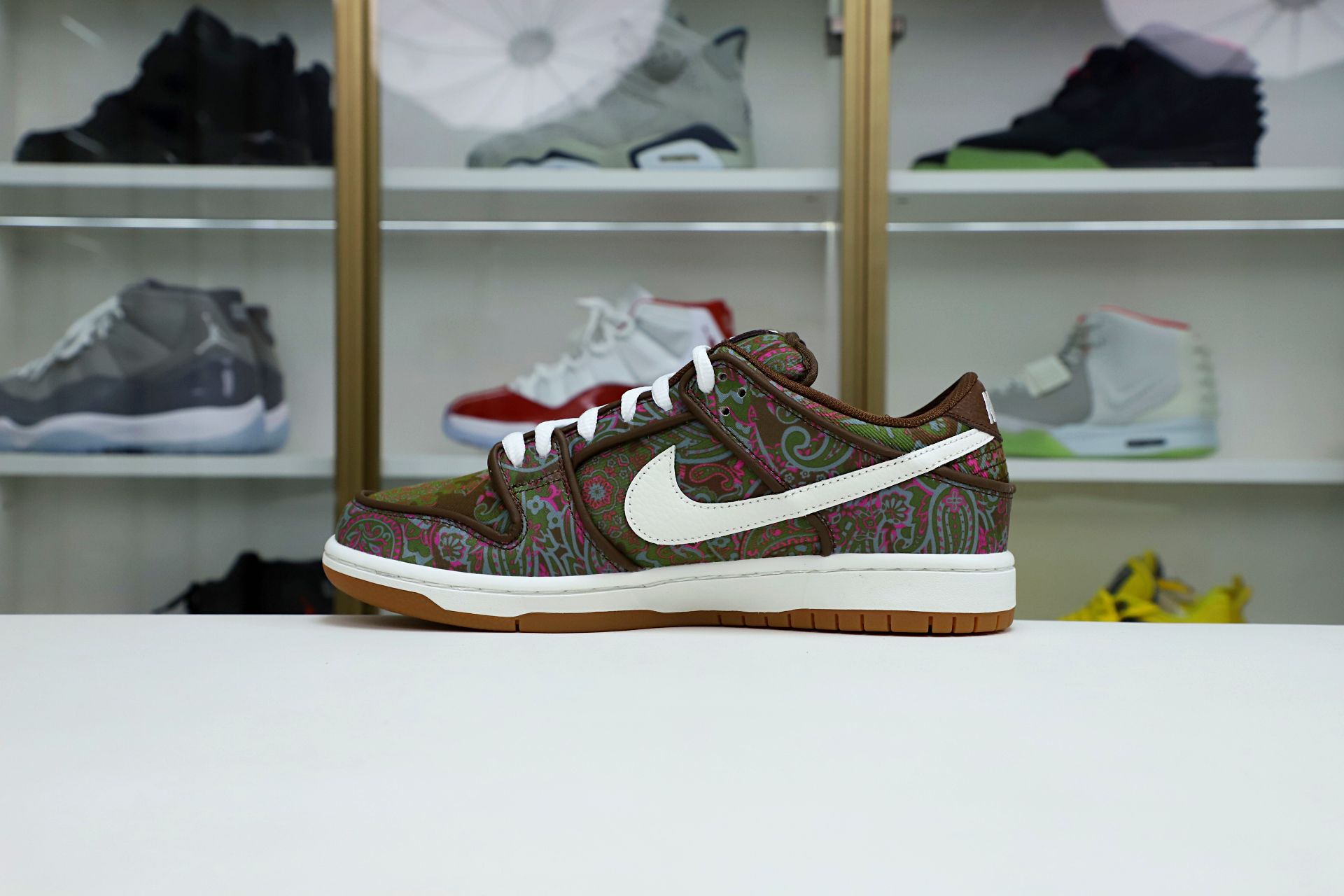 Kimi kick Nike Dunk SB Low Paisley