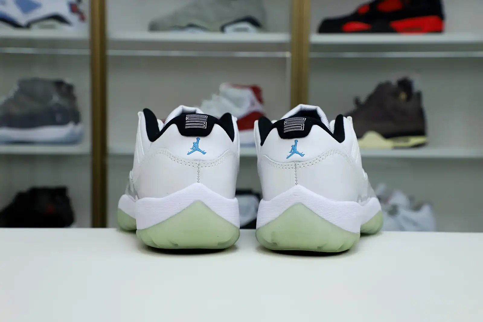 Kimikick AIR JORDAN 11 RETRO LOW LEGEND BLUE